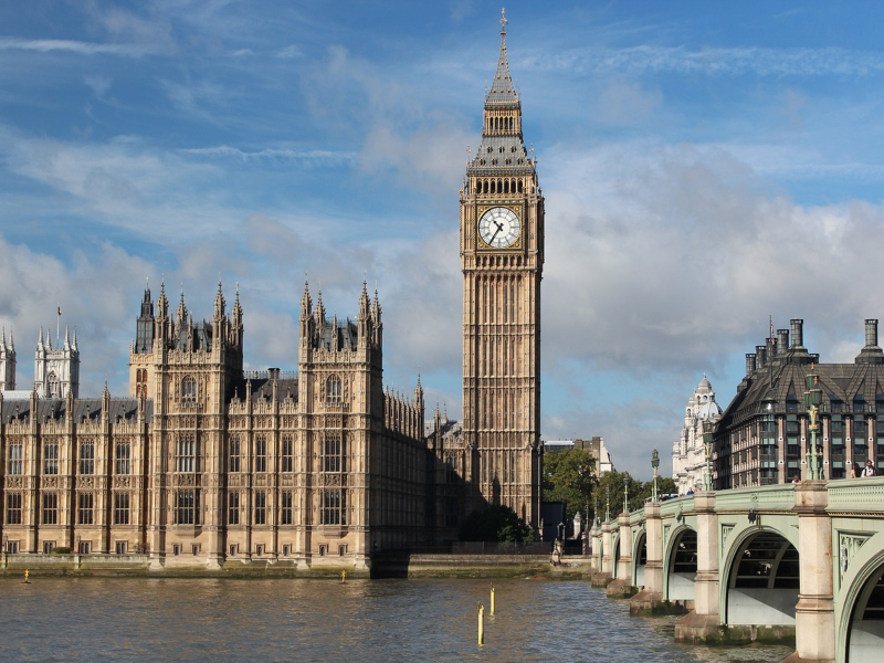 Britons living long-term overseas have won back their right to vote in UK elections